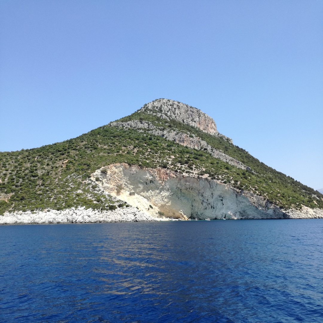 Catamaran Holidays in the Greek Island